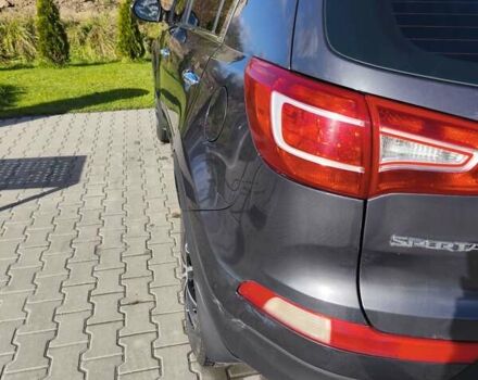 Серый Киа Sportage, объемом двигателя 2 л и пробегом 218 тыс. км за 11500 $, фото 9 на Automoto.ua