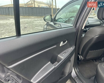 Серый Киа Sportage, объемом двигателя 1.6 л и пробегом 224 тыс. км за 10250 $, фото 13 на Automoto.ua