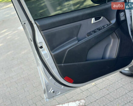 Серый Киа Sportage, объемом двигателя 1.69 л и пробегом 320 тыс. км за 11499 $, фото 22 на Automoto.ua