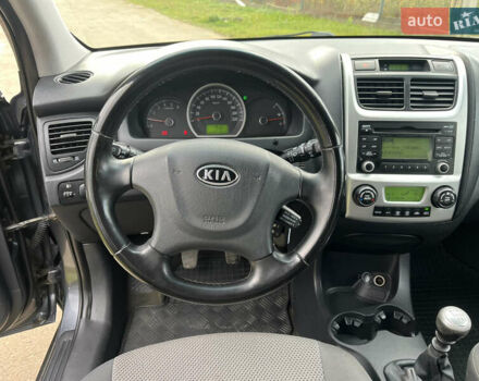 Серый Киа Sportage, объемом двигателя 1.99 л и пробегом 241 тыс. км за 8650 $, фото 17 на Automoto.ua