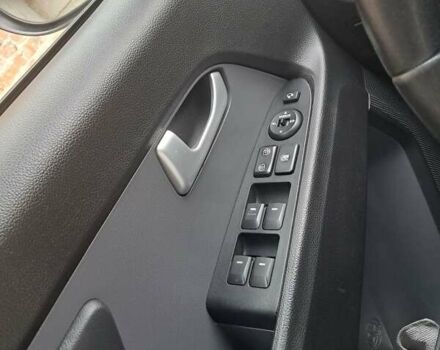 Серый Киа Sportage, объемом двигателя 2 л и пробегом 296 тыс. км за 12200 $, фото 15 на Automoto.ua