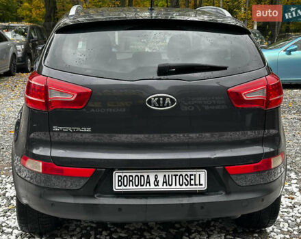 Серый Киа Sportage, объемом двигателя 2 л и пробегом 208 тыс. км за 11800 $, фото 6 на Automoto.ua