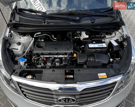 Сірий Кіа Sportage, об'ємом двигуна 2 л та пробігом 232 тис. км за 11400 $, фото 34 на Automoto.ua