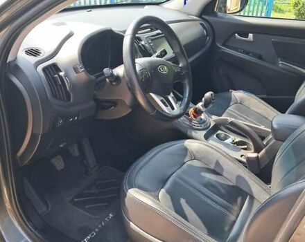 Серый Киа Sportage, объемом двигателя 2 л и пробегом 296 тыс. км за 12200 $, фото 13 на Automoto.ua