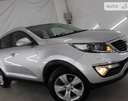 Серый Киа Sportage, объемом двигателя 2 л и пробегом 185 тыс. км за 12999 $, фото 4 на Automoto.ua