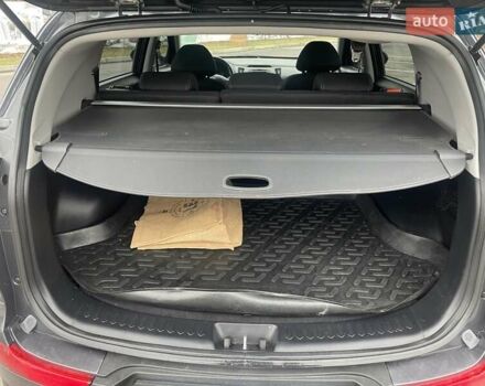 Серый Киа Sportage, объемом двигателя 2 л и пробегом 77 тыс. км за 12500 $, фото 13 на Automoto.ua