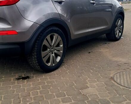 Серый Киа Sportage, объемом двигателя 2.4 л и пробегом 205 тыс. км за 11500 $, фото 2 на Automoto.ua