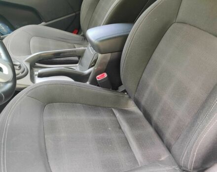 Серый Киа Sportage, объемом двигателя 2 л и пробегом 170 тыс. км за 11500 $, фото 10 на Automoto.ua