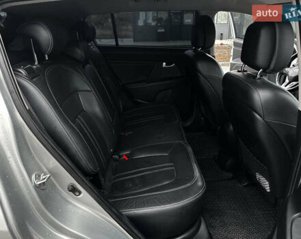 Серый Киа Sportage, объемом двигателя 2 л и пробегом 180 тыс. км за 10300 $, фото 19 на Automoto.ua