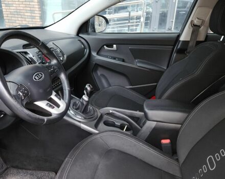 Серый Киа Sportage, объемом двигателя 2 л и пробегом 230 тыс. км за 11500 $, фото 21 на Automoto.ua