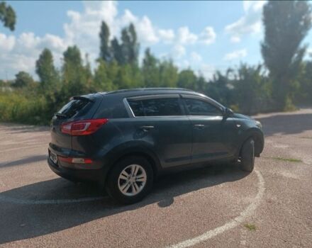 Серый Киа Sportage, объемом двигателя 2 л и пробегом 225 тыс. км за 11000 $, фото 4 на Automoto.ua