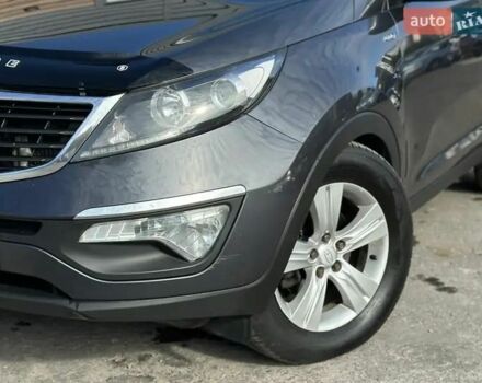 Серый Киа Sportage, объемом двигателя 2 л и пробегом 240 тыс. км за 13500 $, фото 4 на Automoto.ua
