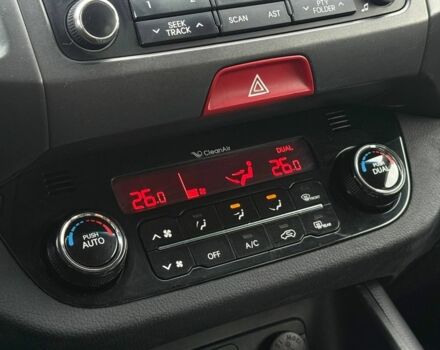 Серый Киа Sportage, объемом двигателя 2 л и пробегом 230 тыс. км за 12500 $, фото 15 на Automoto.ua