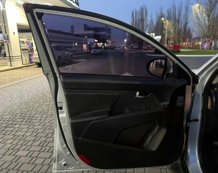 Серый Киа Sportage, объемом двигателя 2 л и пробегом 177 тыс. км за 13000 $, фото 8 на Automoto.ua