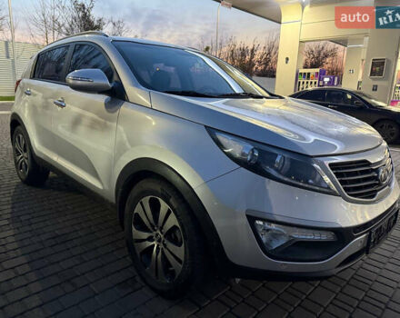 Серый Киа Sportage, объемом двигателя 2 л и пробегом 177 тыс. км за 13000 $, фото 7 на Automoto.ua