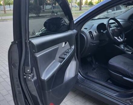 Сірий Кіа Sportage, об'ємом двигуна 2 л та пробігом 177 тис. км за 12000 $, фото 15 на Automoto.ua