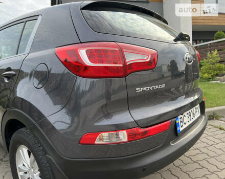 Серый Киа Sportage, объемом двигателя 1.7 л и пробегом 150 тыс. км за 12499 $, фото 30 на Automoto.ua