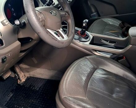 Серый Киа Sportage, объемом двигателя 2.4 л и пробегом 205 тыс. км за 11500 $, фото 5 на Automoto.ua