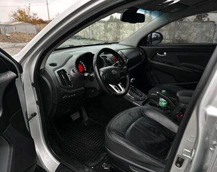 Сірий Кіа Sportage, об'ємом двигуна 2 л та пробігом 178 тис. км за 10500 $, фото 11 на Automoto.ua