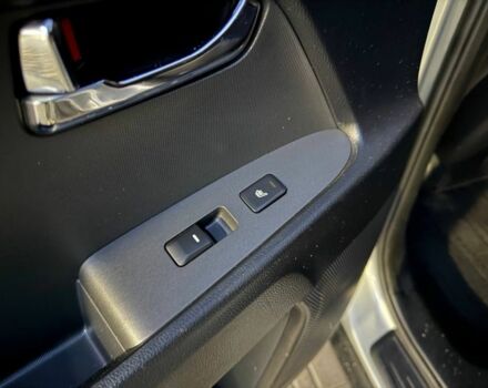 Серый Киа Sportage, объемом двигателя 2 л и пробегом 177 тыс. км за 13000 $, фото 15 на Automoto.ua