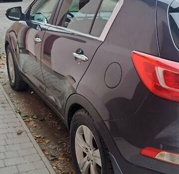 Серый Киа Sportage, объемом двигателя 2 л и пробегом 214 тыс. км за 12000 $, фото 8 на Automoto.ua