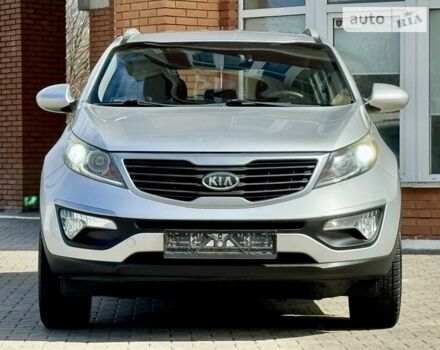 Сірий Кіа Sportage, об'ємом двигуна 2 л та пробігом 113 тис. км за 12700 $, фото 2 на Automoto.ua