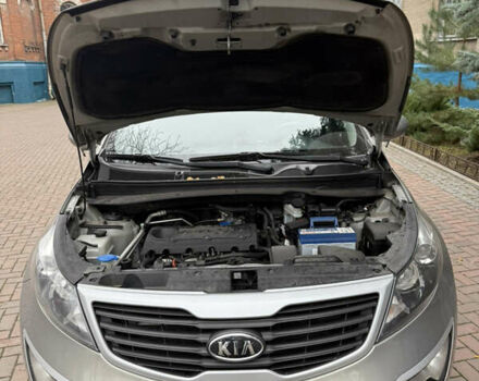 Серый Киа Sportage, объемом двигателя 2 л и пробегом 152 тыс. км за 13350 $, фото 6 на Automoto.ua