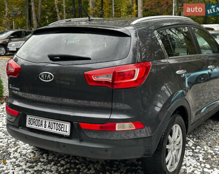 Серый Киа Sportage, объемом двигателя 2 л и пробегом 208 тыс. км за 11800 $, фото 2 на Automoto.ua