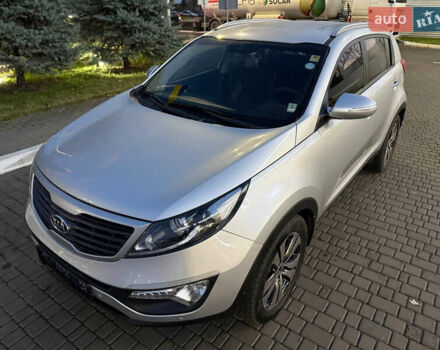 Серый Киа Sportage, объемом двигателя 2 л и пробегом 177 тыс. км за 13000 $, фото 1 на Automoto.ua