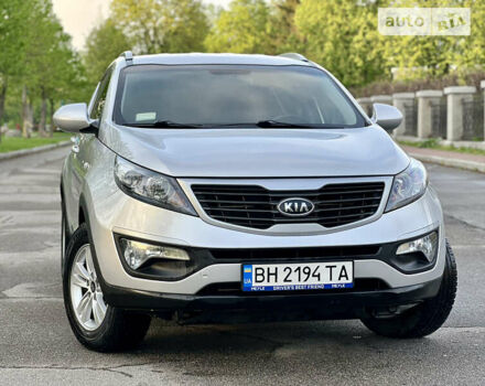 Серый Киа Sportage, объемом двигателя 2 л и пробегом 180 тыс. км за 12800 $, фото 1 на Automoto.ua