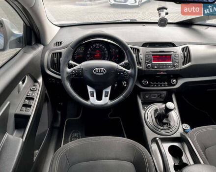 Сірий Кіа Sportage, об'ємом двигуна 2 л та пробігом 232 тис. км за 11400 $, фото 32 на Automoto.ua