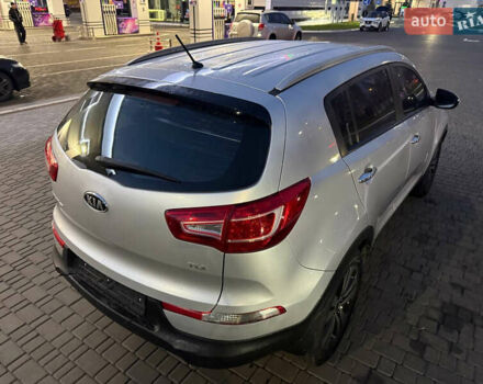 Серый Киа Sportage, объемом двигателя 2 л и пробегом 177 тыс. км за 13000 $, фото 5 на Automoto.ua