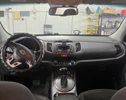 Серый Киа Sportage, объемом двигателя 2 л и пробегом 191 тыс. км за 10000 $, фото 19 на Automoto.ua