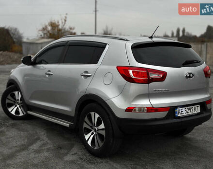 Серый Киа Sportage, объемом двигателя 2 л и пробегом 180 тыс. км за 10300 $, фото 8 на Automoto.ua