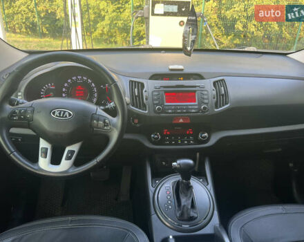 Серый Киа Sportage, объемом двигателя 2 л и пробегом 132 тыс. км за 13500 $, фото 10 на Automoto.ua