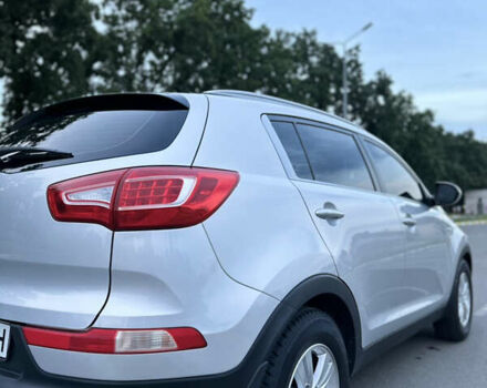 Сірий Кіа Sportage, об'ємом двигуна 2 л та пробігом 170 тис. км за 12200 $, фото 9 на Automoto.ua