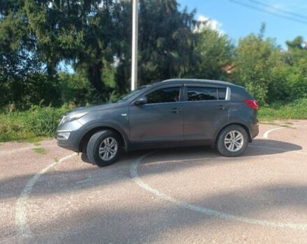 Серый Киа Sportage, объемом двигателя 2 л и пробегом 225 тыс. км за 11000 $, фото 2 на Automoto.ua