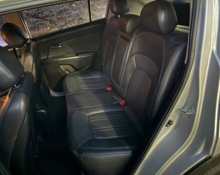 Серый Киа Sportage, объемом двигателя 2 л и пробегом 177 тыс. км за 13000 $, фото 16 на Automoto.ua