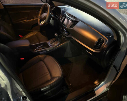 Серый Киа Sportage, объемом двигателя 2 л и пробегом 177 тыс. км за 13000 $, фото 33 на Automoto.ua
