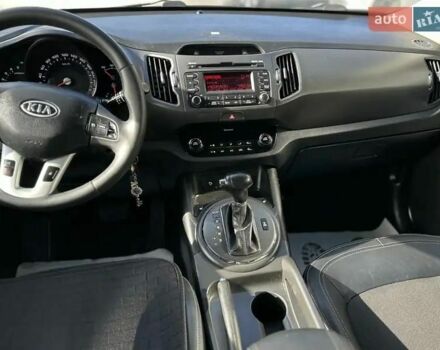 Серый Киа Sportage, объемом двигателя 2 л и пробегом 240 тыс. км за 13500 $, фото 7 на Automoto.ua