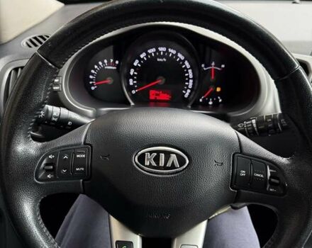 Сірий Кіа Sportage, об'ємом двигуна 2 л та пробігом 160 тис. км за 12300 $, фото 2 на Automoto.ua