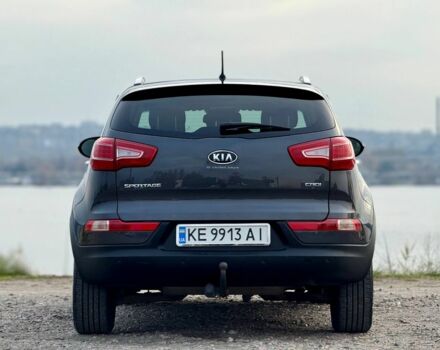 Серый Киа Sportage, объемом двигателя 2 л и пробегом 230 тыс. км за 12500 $, фото 4 на Automoto.ua