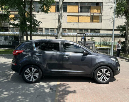 Серый Киа Sportage, объемом двигателя 2 л и пробегом 132 тыс. км за 13500 $, фото 4 на Automoto.ua