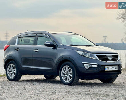 Серый Киа Sportage, объемом двигателя 2 л и пробегом 235 тыс. км за 12500 $, фото 1 на Automoto.ua