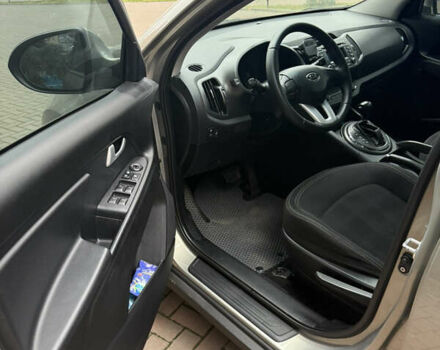 Серый Киа Sportage, объемом двигателя 2 л и пробегом 152 тыс. км за 13350 $, фото 24 на Automoto.ua