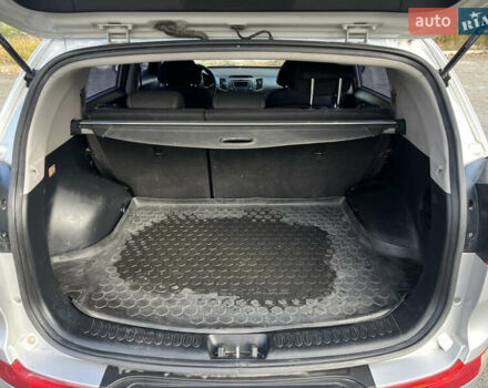 Сірий Кіа Sportage, об'ємом двигуна 1.69 л та пробігом 232 тис. км за 11800 $, фото 5 на Automoto.ua