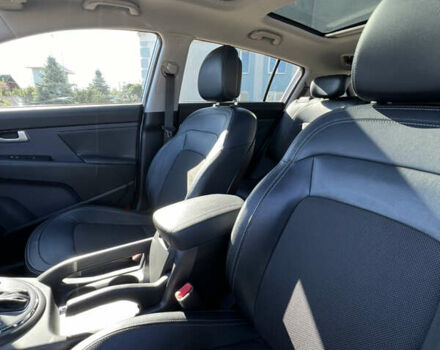 Сірий Кіа Sportage, об'ємом двигуна 2 л та пробігом 165 тис. км за 13900 $, фото 11 на Automoto.ua