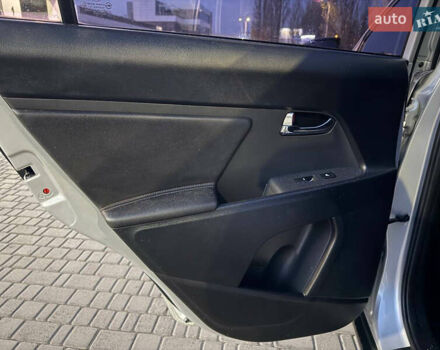 Серый Киа Sportage, объемом двигателя 2 л и пробегом 177 тыс. км за 13000 $, фото 20 на Automoto.ua