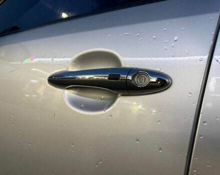 Серый Киа Sportage, объемом двигателя 2 л и пробегом 177 тыс. км за 13000 $, фото 7 на Automoto.ua