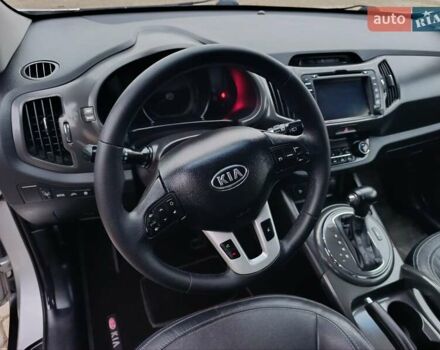 Серый Киа Sportage, объемом двигателя 2 л и пробегом 193 тыс. км за 14858 $, фото 36 на Automoto.ua